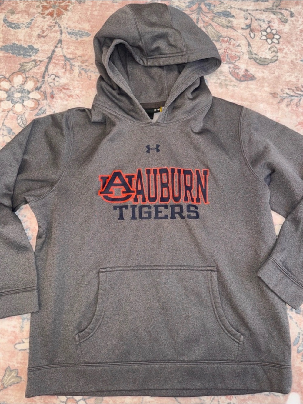 Boys Under Armour Auburn hoodie grey YXL